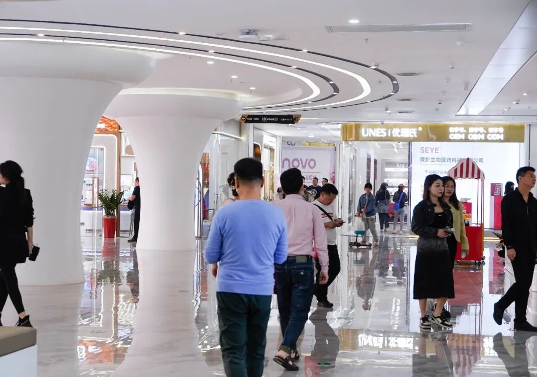 三個關鍵字解鎖白云美灣化妝品博覽會首日的流量密碼 三個關鍵字解鎖白云美灣化妝品博覽會首日的流量密碼