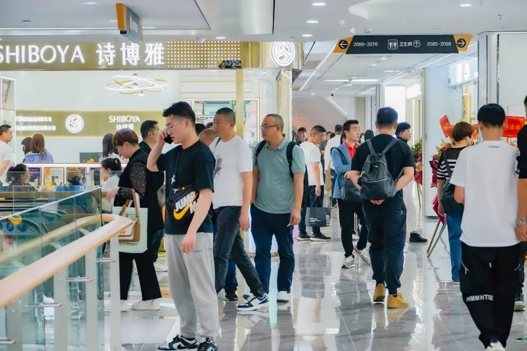 三個關鍵字解鎖白云美灣化妝品博覽會首日的流量密碼 三個關鍵字解鎖白云美灣化妝品博覽會首日的流量密碼