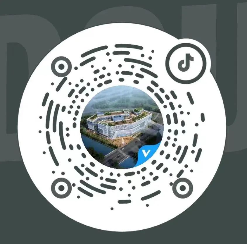 今晚8點08分，500架無人機即將燃爆夜空，點亮白云美灣廣場！