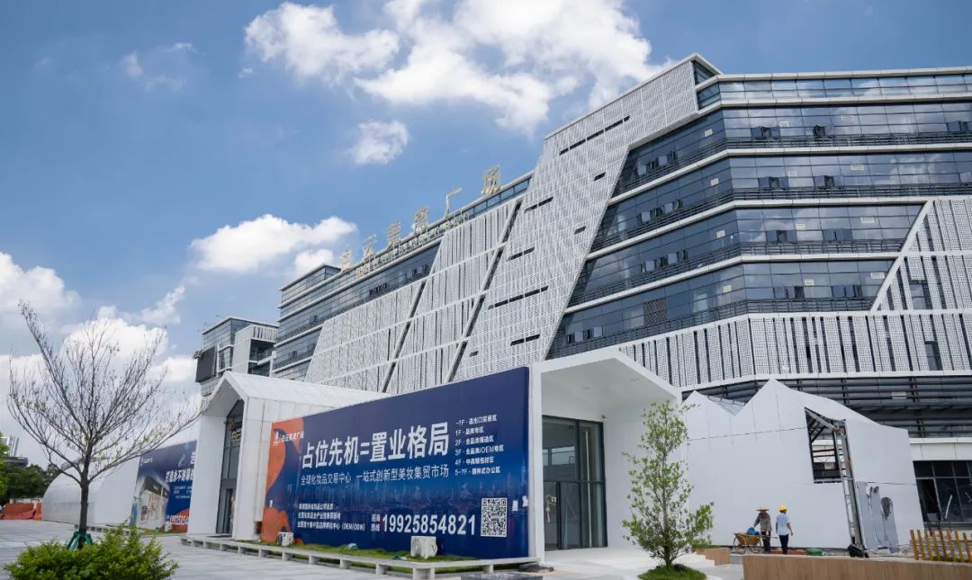 市人大常委會主任王衍詩一行蒞臨指導